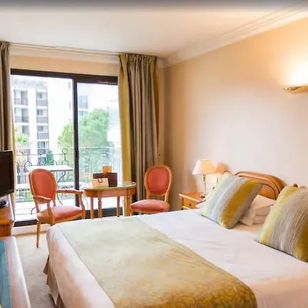 Sun Riviera Hotel 4*